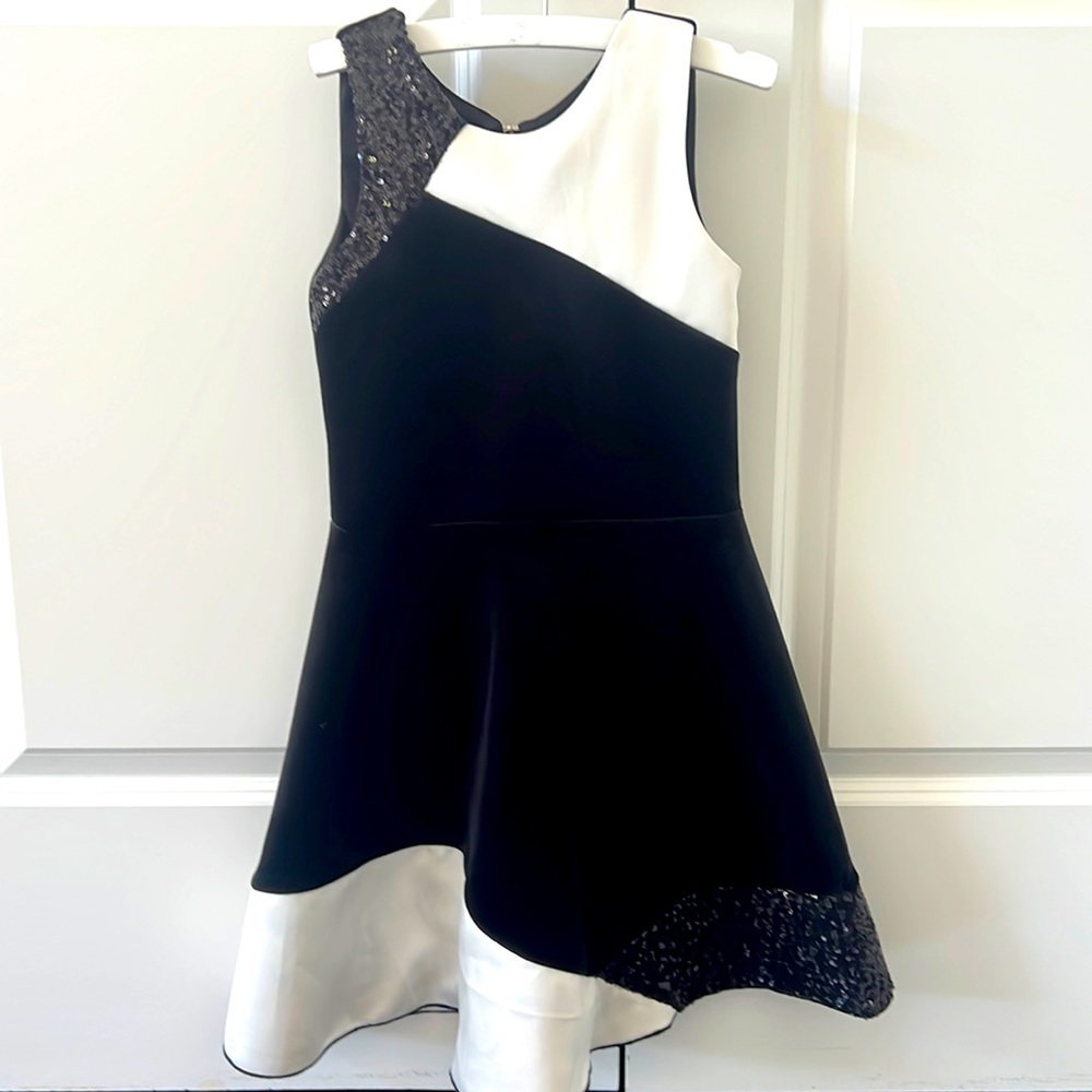 Zoe ltd colorblock velvet & sequin party dress
